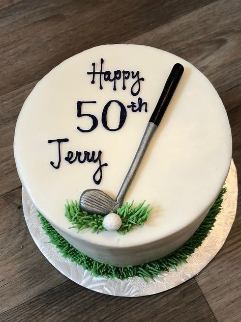 Golf Course Cakes For Men Birthdays, 60th Birthday Cake For Men Golf, Golf Birthday Cakes For Men, Golf Themed Birthday Cakes For Men, Golf Cake Design, Simple Golf Cake Ideas, Golf Club Cake, Birthday Cake For Golfer, 40th Birthday Golf Cake