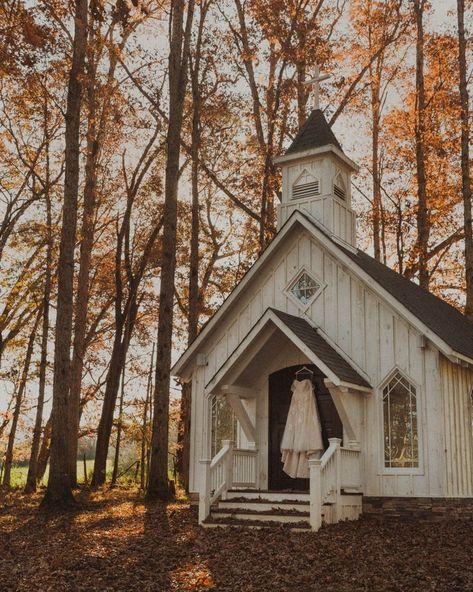 Fall Chapel Wedding, Little Chapel Wedding, Southern Wedding Aesthetic, Old Chapel Wedding, Homestead Compound, Vintage Chapel Wedding, Farmers Wedding, Vintage Church Wedding, Backyard Chapel