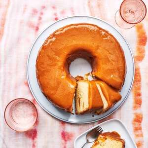 McLeod Farms' Fresh Peach Pound Cake | Southern Living Fresh Peach Pound Cake Recipe, Peach Pound Cake, Perfect Pound Cake, Million Dollar Pound Cake, Key Lime Pound Cake, Peach Glaze, Peach Pound Cakes, Dessert Cravings, Peach Recipes