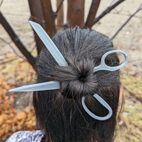 Scissors Design, Fabric Scissors, Hair Bun, Funky Jewelry, Goth Fashion, Bun Hairstyles, Cute Jewelry, Things To Buy, Hair And Nails