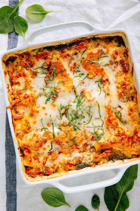 Spinach Lasagna Cookie And Kate Recipes, Spinach Lasagna Recipe, Sweet Potato Seasoning, How To Make Spinach, No Boil Lasagna, Eggplant Parmesan Baked, Quinoa Sweet Potato, Lasagna Ingredients, Italian Chopped Salad