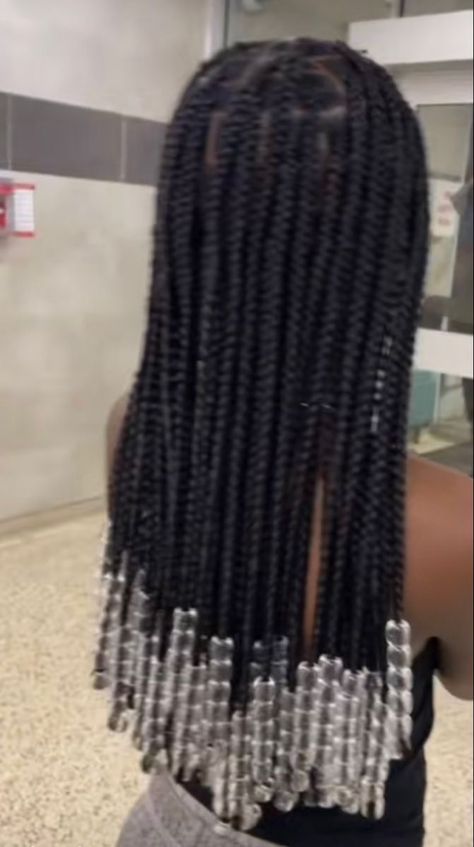 Box Braids Clear Beads, Medium Knotless Braids With Beads, Knotless With Beads, Box Braids Beads, Box Braids With Beads, Knotless Braids With Beads, Cute Box Braids, Short Box Braids Hairstyles, Big Box Braids Hairstyles