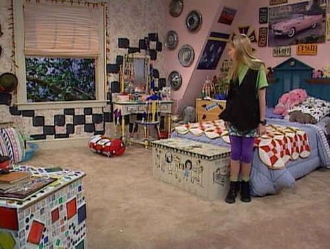 Clarissa's place (specifically her incredible vehicularly inspired room) in Clarissa Explains It All . | 20 Fictional Homes You Wish You Could Live In- her room is sooo cool. I wish I had her room when I was little Quirky Bedroom, 90s Room, Clarissa Explains It All, 90s Bedroom, 80s Room, 80s Bedroom, Retro Bedrooms, Retro Room, Grunge Room