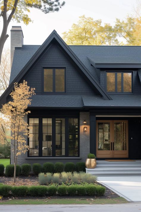 Dark Exterior House Colors, Dark Exterior House, Black Home Exterior, Modern House Colors, Best Exterior House Paint, Amazing Interiors, Gray House Exterior, Black Houses, Lake Houses Exterior