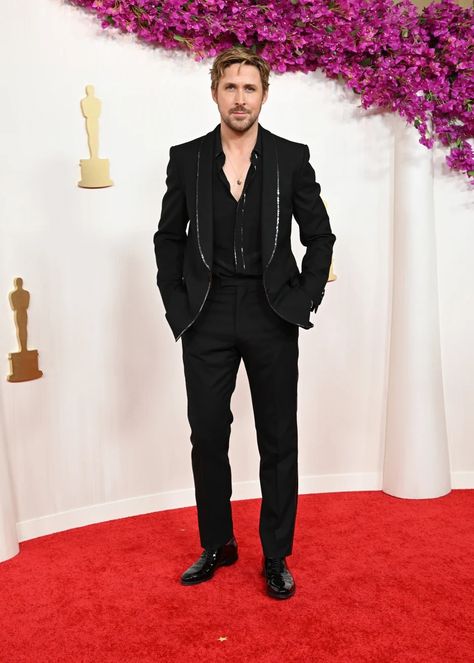 Oscars 2024: Every red carpet look from the 96th Academy Awards Red Carpet Outfits Men, Androgynous Formal Wear, Ramy Youssef, John Magaro, Glamour Christmas, Colman Domingo, Wedding Guest Outfit Inspiration, Best Dressed Men, Simu Liu