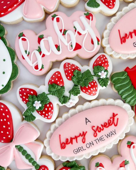 A berry sweet girl is on the way 🍓 Inspired by @cachitodecielopdx ✨ . . . . #strawberry #strawberrycookies #aberrysweetbabyisontheway #babyshower #babyshowercookies #strawberrybabyshower #strawberrybabyshowercookies #decoratedcookies #decoratedsugarcookies #sugarcookies #customcookies #customsugarcookies #decoratedcookiesofinstagram Strawberry Baby Shower Cookies, Strawberry Baby, Strawberry Cookies, Baby Shower Cookies, Custom Cookies, Sugar Cookies Decorated, Strawberry Shortcake, Sweet Girls, Cookie Decorating