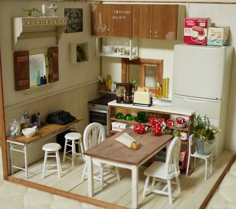 mini kitchen room box: Room Box Miniatures, Dollhouse Miniatures Kitchen, Mini Doll House, Dolls House Interiors, Miniature Rooms, Dollhouse Kits, Mini Kitchen, Miniature Kitchen, Dollhouse Kitchen