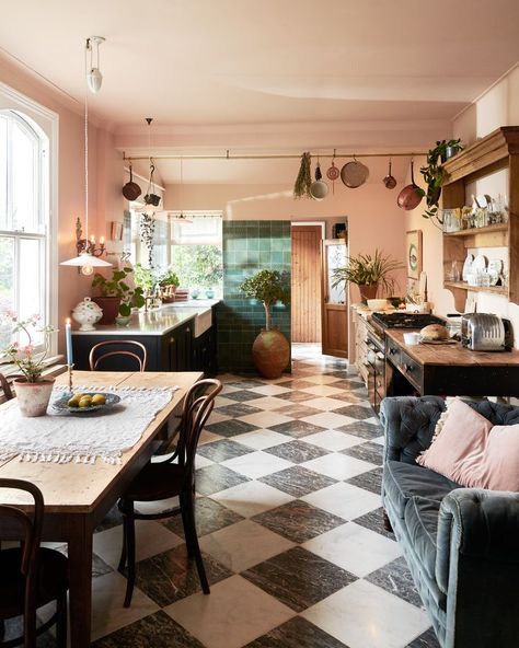 An opulent marble floor as featured in Living etc. For this cosy kitchen we settled on a chequered marble floor by Floors of Stone, this gave us the perfect base, it felt Victorian, grand and slightly faded. #deVOLKitchens #CustomKitchen #MarbleChequerFloor Classic English Kitchen, Whimsical Kitchen, Cheap Flooring, Devol Kitchens, Casa Country, European Farmhouse, English Kitchens, Kitchen And Dining Room, Up House