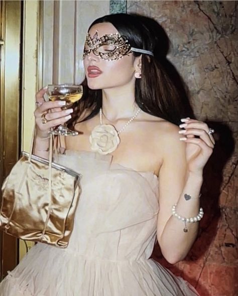 Fancy aesthetic- @chloepearll on insta! Masked Ball Aesthetic, Misconduct Penelope Douglas, Masked Ball Outfit, Masquerade Party Aesthetic, Masquerade Ball Theme, Masquerade Ball Aesthetic, Masquerade Girl, Masquerade Aesthetic, Masquerade Party Outfit