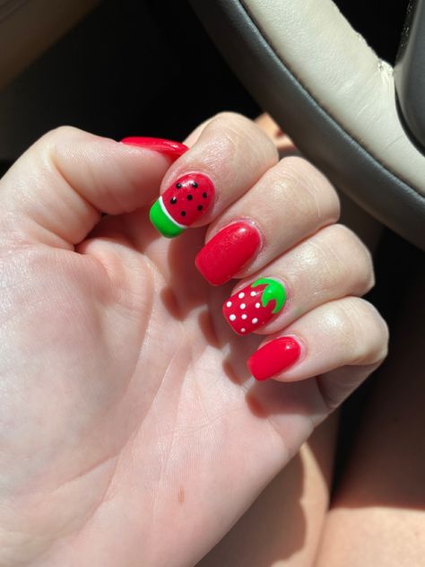 Spring Nails For Kids, Manicure Ideas For Short Nails Summer, Watermelon Gel Nails, Kid Summer Nails, Gel Nails Design Ideas, Summer Pedi, Kid Nails, Watermelon Nail Designs, Watermelon Nail