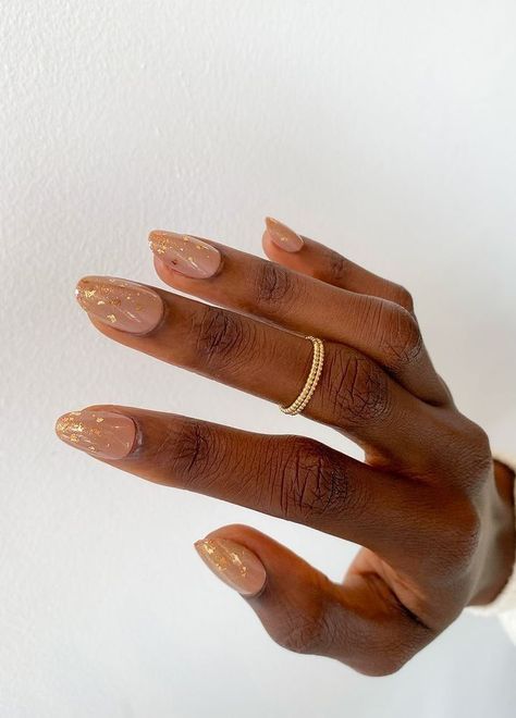 Milky Nude Nails, Gold Sparkle Nails, Gold Accent Nail, Gold Gel Nails, Golden Nails, Milky Nails, Gold Nail Designs, Gold Glitter Nails, Nude Nail Designs