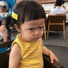 Angry Baby Face, Funny Baby Faces, Angry Baby, Funny Baby Pictures, Baby Faces, Korean Babies, Baby Memes, Meme Faces