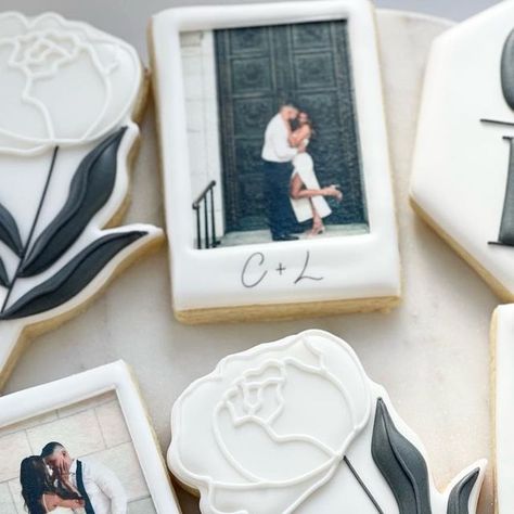 Alyssa Valdegas on Instagram: "C + L🖤 . . . . #bridalcookies #bridetobecookies #floralcookies #engagementcookies #polaroidcookies #customcookies #decoratedcookies #cookieart #royalicingcookies #sugarcookiesofinstagram #ctcookies #ctbrides" Polaroid Cookies, Proposal Cookies, Photo Cookies, Moh Duties, Bridesmaid Proposal Diy, Anniversary Cookies, Engagement Cookies, Bridal Cookies, Polaroid Wedding