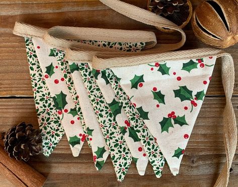 Christmas Bunting Ideas, Christmas Fireplace Garland, Sustainable Christmas Decorations, Fireplace Garland, Aussie Christmas, Sustainable Christmas, Christmas Bunting, Chimney Breast, Christmas Flag