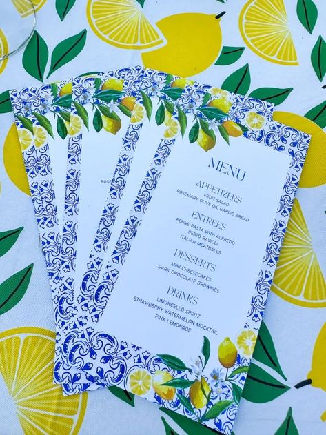 Here's our summer dinner party menu from our Italian inspired backyard soiree! Sharing all the details from my Amalfi Coast theme party on Sunday Mimosas Blog. I hosted an intimate backyard dinner party for my friends the other week and it was perfect! If you're hosting an outdoor party soon, click here for our complete outdoor entertaining guide where we share everything you need to throw the best backyard dinner party. Italian Party Ideas, Positano Theme Party, Dolce Vita Party, Italian Summer Party, Italian Birthday Party, Positano Theme, Lemon Birthday Party, Dinner Party Menu Ideas, Mediterranean Party