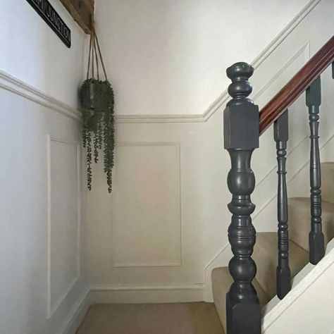 Stairway Wood Paneling, Wall Pannel Ideas Easy, Fake Paneling Wall, Faux Panelling Wall, Types Of Wall Paneling, Faux Panel Wall, Panelled Staircase, Faux Wall Panels, Basement Paint