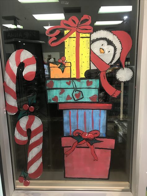 Christmas Window Display Preschool, Window Crismas Paint, Christmas Business Window Painting, Birthday Window Painting, Easy Holiday Window Painting, Christmas Paint On Windows, Window Painting Ideas For Christmas, December Window Art, Easy Window Christmas Painting