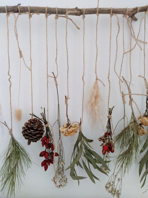 Twigs Christmas Decor, Christmas Hanging Branch, Sustainable Xmas Decorations, Christmas Organic Decoration, Foraged Christmas Tree Decorations, Christmas Decoration Natural, Nature Christmas Decorations, Sustainable Christmas Decor, Christmas Hanging Decorations Ceilings