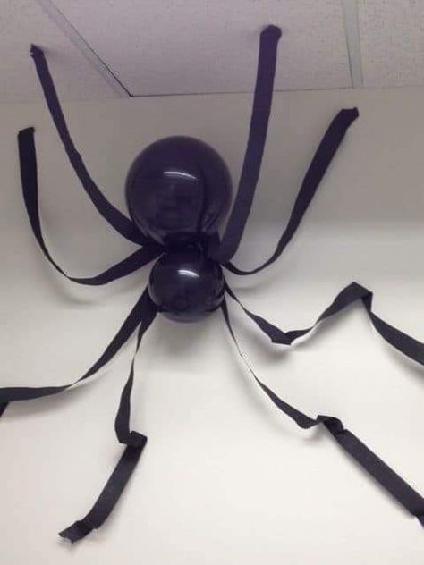 Halloween Decorations For Breakroom, Black Balloons Halloween, Grown Up Halloween Party Decorations, Scream Decoration Halloween, Monster Bash Halloween Party, Workplace Halloween Decorations, Halloween Photobooth Diy, Halloween Wall Decorations Indoor, Work Office Halloween Decorations