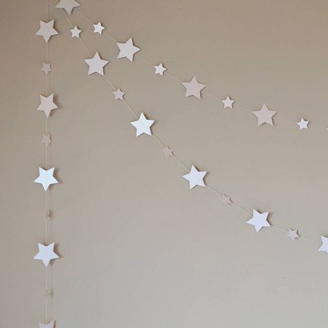 Diy Bunting, Paper Bunting, Easy Room Decor, Snowflake Garland, Easy Diy Room Decor, Wedding Garland, Cute Diy Room Decor, Star Garland, Silver Paper