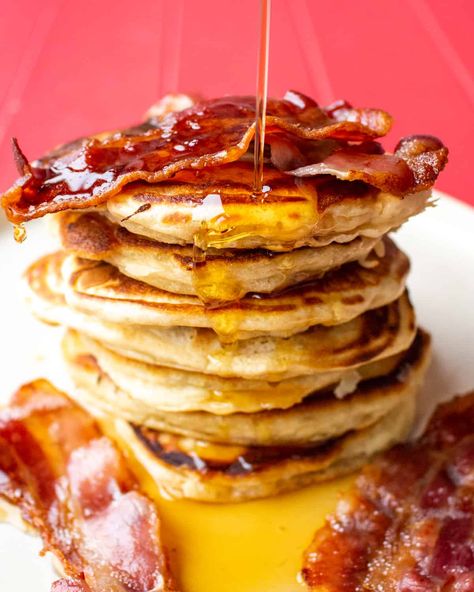 Pancakes With Bacon, American Style Pancakes, Breakfast On A Budget, Freezer Friendly Meals, American Pancakes, Pancakes And Bacon, Bacon Recipe, Budget Recipes, Healthy Comfort