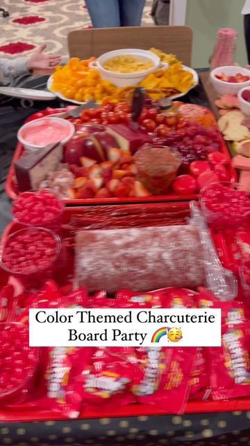 Wendy Bentley on Instagram: "Color Themed Charcuterie Board Party! 🌈❤️🧡💛💚🤍" Color Themed Snack Party, Colour Themed Charcuterie Board, Charcuterie Color Board, Color Coordinated Charcuterie Board, Color Theme Party Trays, Color Party Charcuterie Board, One Color Charcuterie Board, Colour Boards Food, Charcuterie Board By Color