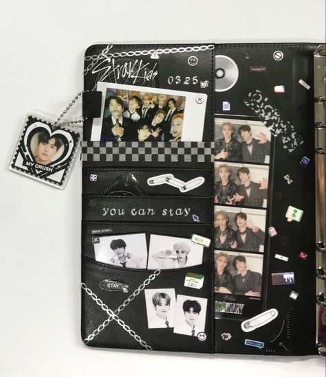 #kpop #macaronbinder #black #skz #photocardbinder #design #deco #diy Macaron Binder Deco Kpop, Kpop Binder Deco Cover, Skz Binder Cover, Pc Binder Deco, Photocard Binder Deco, Macaron Binder Deco, Kpop Pc Binder, Binder Decoration Ideas, Kpop Binder Deco