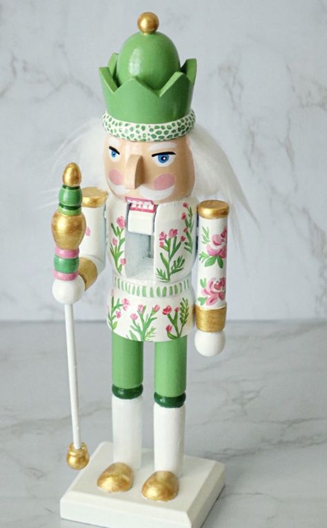 Nut Cracker Painting Ideas Cute, Cool Nutcrackers, Wood Nutcracker Painting Ideas, Nutcracker Painting Ideas On Wood, Hand Painted Nutcracker Ideas, Nut Cracker Painting Ideas, Nutcracker Christmas Ornaments, Nutcracker Painting On Wood, Paint Your Own Nutcracker Ideas