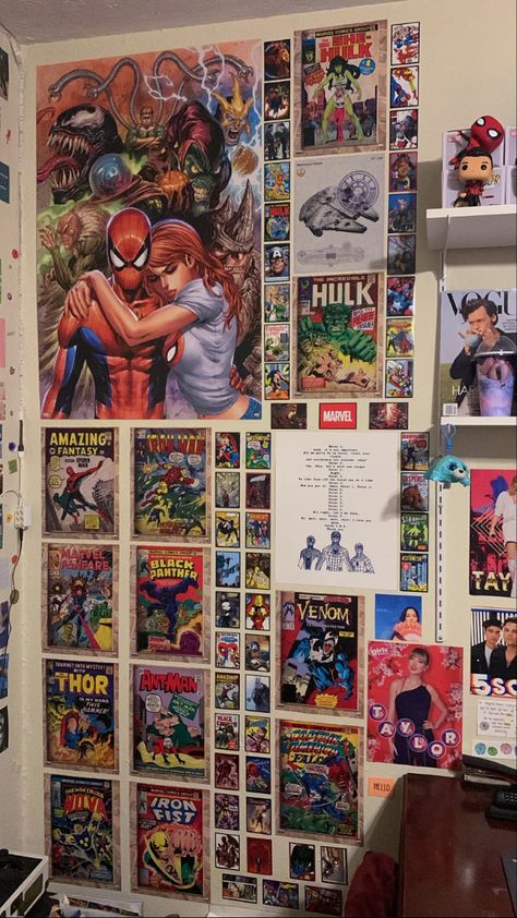 Comics On Wall, Comic Book Room Aesthetic, Marvel Poster Wall Bedroom, Marvel Fan Aesthetic Room, Dc Room Ideas, Comic Room Aesthetic, Spiderman Room Ideas Aesthetic, Comic Book Aesthetic Wallpaper, Marvel Aesthetic Bedroom