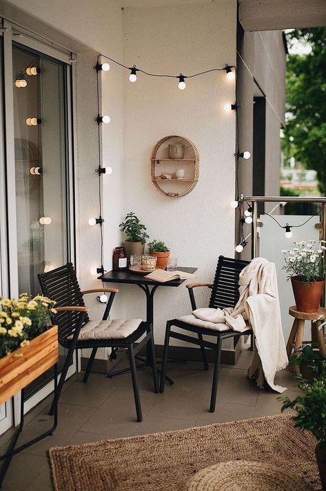 22 Small Apartment Balcony Design Ideas | Apartment patio decor, Small apartment patio, Balcony design ideas Hidden Hanger, Small Apartment Balcony Ideas, Balkon Decor, Balcony Design Ideas, Small Balcony Ideas Apartment, Small Balcony Garden, Small Balcony Design, Balcony Ideas Apartment, Apartment Patio Decor