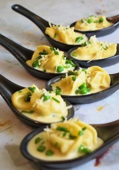 Pasta Appetizers, Tortellini Alfredo, Summer Desserts Easy Healthy, Canapes Recipes, Life Is A Party, Mini Appetizers, Healthy Summer Desserts, Party Life, Appetizer Bites