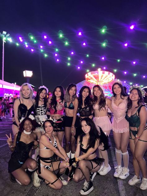 Rave Outfits Australia, Rave Fit Inspo Women, Rave Outfit Inspo 2024, Abg Rave Outfit, Long Sleeve Rave Outfit, Rave Outfits Asian, Black Rave Outfits Edm, Coquette Rave Outfit, Rave Outfits 2024