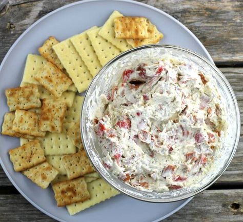 Pepperoni Dip Pepperoni Dip, Finger Sandwich, Dip With Cream Cheese, Dip Easy, French Onion Dip, Easy Dips, Cream Cheese Dips, Dip Recipes Easy, Snack Dip