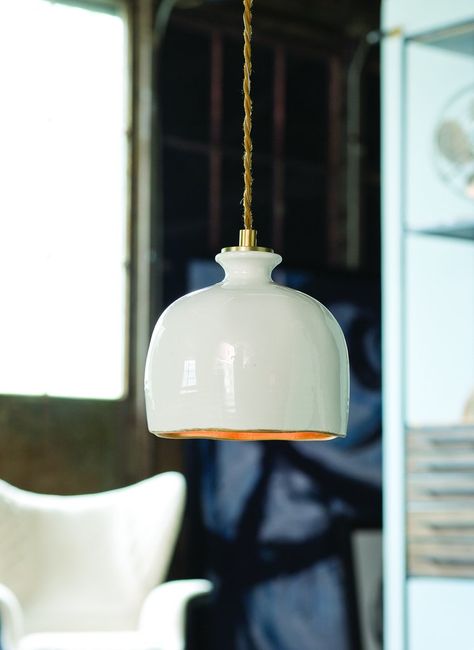 Bianca Ceramic Pendant in Gloss White & Gold design by Regina Andrew – BURKE DECOR Ceramic Pendant Light, Keramik Design, Ceramic Light, Pendant Lamp Shade, Gold Interior, Mini Pendant Lights, Elegant Pendant, Ceramic Pendant, Ceramic Lamp