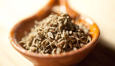 Many know anise seed — known traditionally as Pimpinella anisum — because of its licorice-like flavor and scent used in baking and soaps. In fact, the anci Home Remedies For Indigestion, Homemade Organic Skin Care, Diy Medicine, Woodford Reserve, Anise Seed, Root Vegetable, Caraway Seeds, Spices And Herbs, Root Vegetables