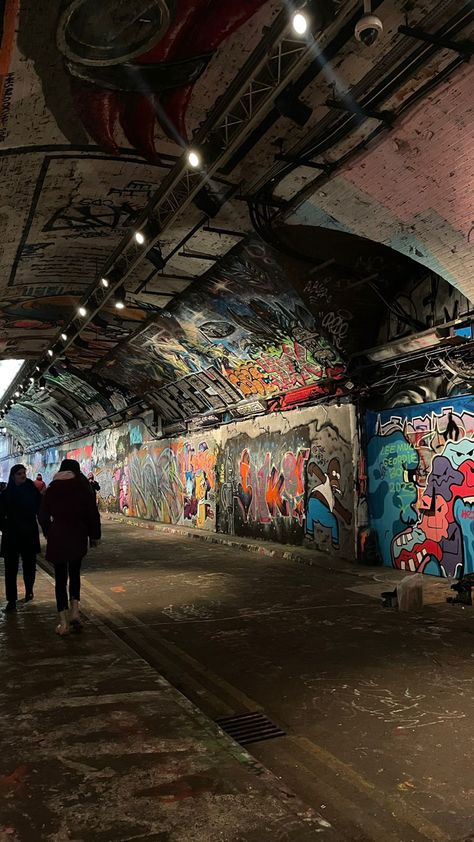 graffiti tunnel London Graffiti Aesthetic, London Pubs Aesthetic, Street Smart Aesthetic, London Grunge Aesthetic, London Punk Aesthetic, Graffiti Artist Aesthetic, Illegal Aesthetic, London Aesthetic Grunge, Rue Holden