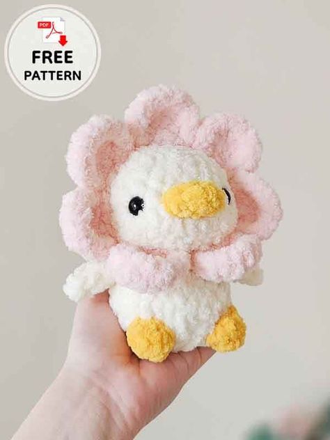 Crochet Lazy Daisy, Free Crochet Animal Patterns Easy, Crochet Flower Plushies, Free Christmas Crochet Patterns Amigurumi, Baby Otter Crochet Pattern Free, Cutest Crochet Animals, Low Sew Amigurumi, Free Easy Animal Crochet Patterns, Tiny Animal Crochet Pattern Free