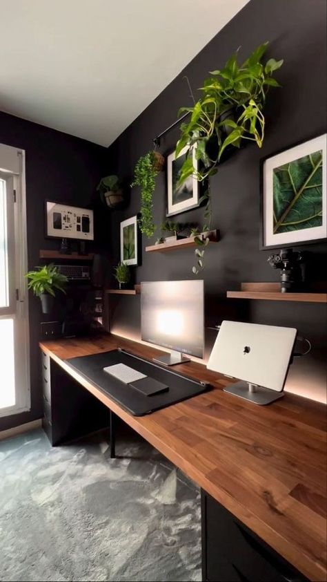 Office Moody, Home Office Decor For Men, Masculine Office, Moody Design, Design Studio Office, Modern Home Offices, Home Studio Setup, Studio Office, Cozy Home Office