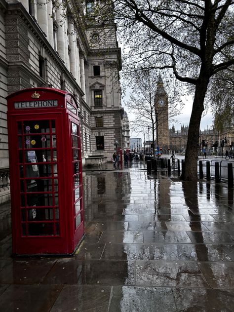 London Rain, Images Terrifiantes, Aesthetic Rain, England Aesthetic, Aesthetic London, London Vibes, London Dreams, London Baby, London Aesthetic