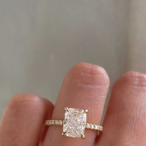 Cullen Jewellery | Custom Engagement Rings on Instagram: "✨CAMILLA - RING SETS✨⁠ ​⁠ ​SWIPE 👉 ⁠ ​⁠ ​A gorgeous Elongated Cushion Solitaire with Pave Band paired with:⁠ ​⁠ ​💚 Odette Accent Band⁠ 💜​ Lana Accent Band Band ⁠ ​💖 Felicity Baguette Band ⁠ 💛 Joanna Pave Band⁠ 🤍 Ashton Plain Band ⁠ ​⁠​🧡 Harper Curved Band ⁠ ⁠ ​Ring Details:⁠ ​Lab Grown Diamond ⁠ 2.19ct | F | VS1⁠ ​$9,910aud" Engagement Rings With Pave Band, Wedding Band With Elongated Cushion, Elongated Cushion Engagement Ring Baguette, Elongated Cushion Wedding Stack, Elongated Cushion Engagement Ring With Pave Band, Elongated Cushion With Baguettes, Elongated Cushion Cut Pave Engagement Ring, Pave Band Engagement Ring, Cushion Solitaire