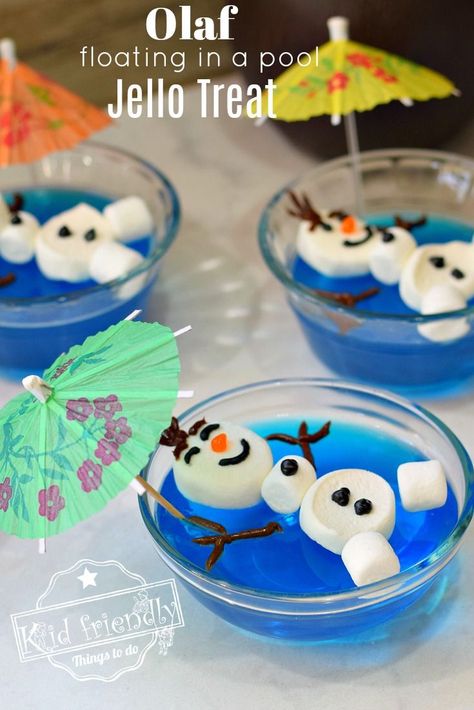 Frozen Themed Food, Frozen Birthday Party Decorations, Elsa Birthday Party, Blue Jello, Frozen Bday Party, Disney Frozen Birthday Party, Frozen Birthday Theme, Elsa Birthday, Disney Frozen Birthday