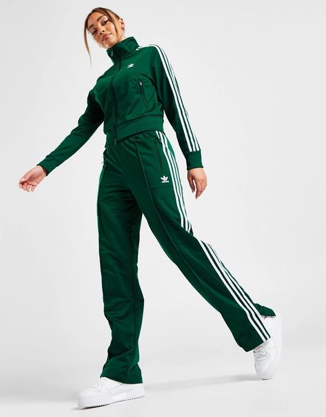 Adidas Track Pants Outfit, Adidas Firebird, Looks Adidas, Track Pants Outfit, Adidas Tracksuit, Adidas Track Pants, Adidas Outfit, Red Adidas, Tracksuit Women