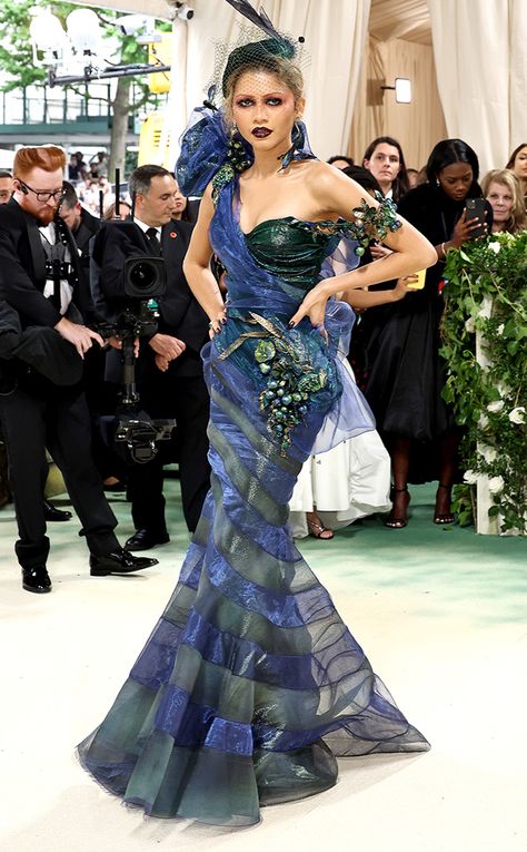 Zendaya Met Gala, Best Met Gala Looks, Gala Themes, Met Gala Outfits, Met Gala Dresses, Gala Fashion, Met Gala Red Carpet, Ashley Graham, Gala Dresses