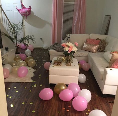 I decorated my living room to celebrate my birthday! It turned out pretty good! Simple but pretty Living Room Party Decor Birthday, Pink House Party Decorations, Living Room Birthday Decor, Sleepover Set Up Ideas Living Room, Air Bnb Birthday Decorating Ideas, Airbnb Birthday Decorations, Living Room Party Setup, Decorated Room For Birthday Surprise, Birthday Setup At Home