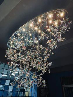 Chandelier Wholesaler & Retailer Online | Lyfairs — Page 2 Two Chandeliers Over Dining Table, Chandelier Luxury, Branch Chandelier, Hotel Entrance, Foyer Entryway, Flower Chandelier, Flower Branch, Adjustable Lighting, Modern Flower