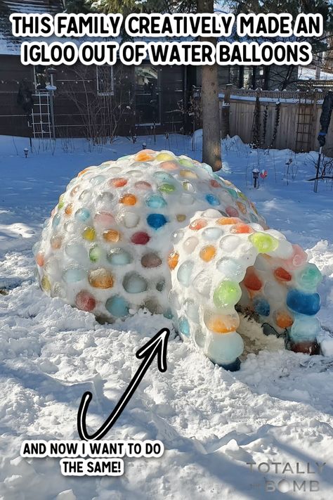 This family had the idea to make an igloo out of water balloons and it's pure genius! Frozen Ice Balls Water Balloons, Snow Igloo Diy How To Build, Waterballon Igloo, Snow Play Ideas, How To Build An Igloo, Water Balloon Igloo, Balloon Igloo Diy, Igloos For Kids, How To Make An Igloo