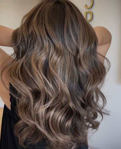 Bronde Balayage Hair, Dimensional Bronde, Mocha Brown Hair, Fall Bronde Balayage, Balayage Hair Ideas, Light Brunette Hair, Beige Highlights, Balayage Ideas, Season Change