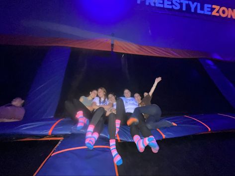 Sky Zone, Sleepover Things, Friend Activities, Summer Fun List, Trampoline Park, Summer Goals, Cute Friend Photos, Summer Plans, Trampolines