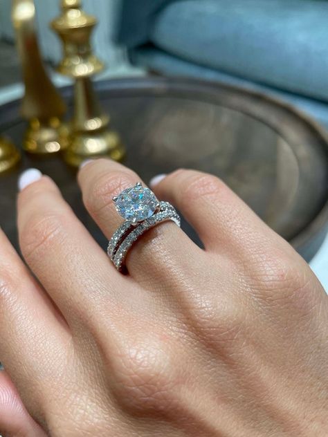 Bridal Ring Set Modern 4 Carat Moissanite Engagement Wedding | Etsy Round Moissanite Engagement Ring, Marquise Diamond Engagement Ring, Moissanite Ring Set, Real Diamond Rings, Cute Engagement Rings, Wedding Rings Round, Oval Diamond Engagement, Round Engagement Rings, Dream Engagement Rings