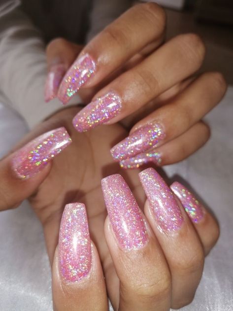 Pink Sparkle Nails, Holographic Glitter Nails, Hoco Nails, Glitter Nails Acrylic, Glitter Rosa, Pink Glitter Nails, Glittery Nails, Unique Acrylic Nails, Sparkle Nails